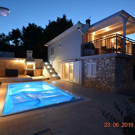 Sealodge - Luxe Villa, Private Pool, Mooring, Parking, Sea & Mountain View, At 150 M From Idyllic Private Beach Rogač 外观 照片
