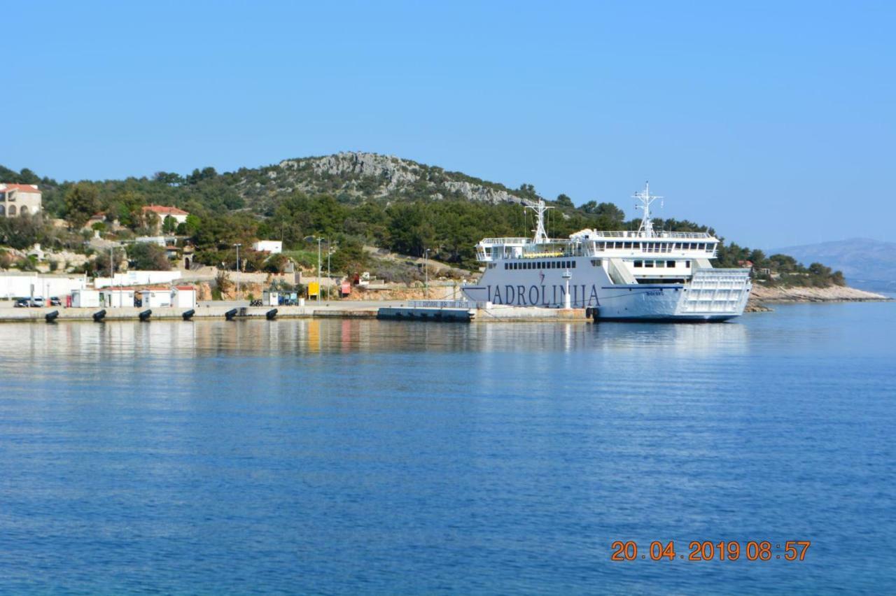 Sealodge - Luxe Villa, Private Pool, Mooring, Parking, Sea & Mountain View, At 150 M From Idyllic Private Beach Rogač 外观 照片