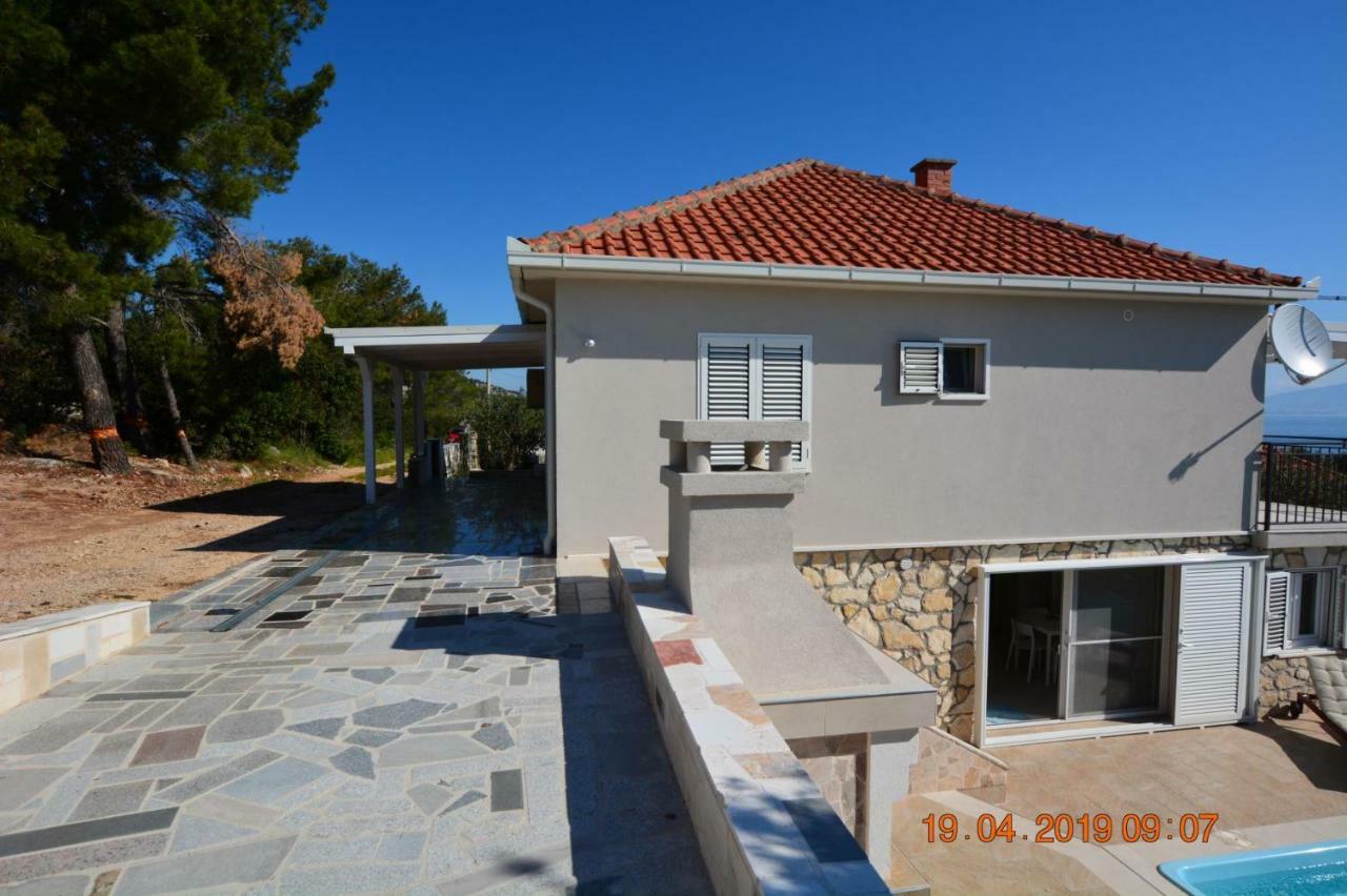 Sealodge - Luxe Villa, Private Pool, Mooring, Parking, Sea & Mountain View, At 150 M From Idyllic Private Beach Rogač 外观 照片