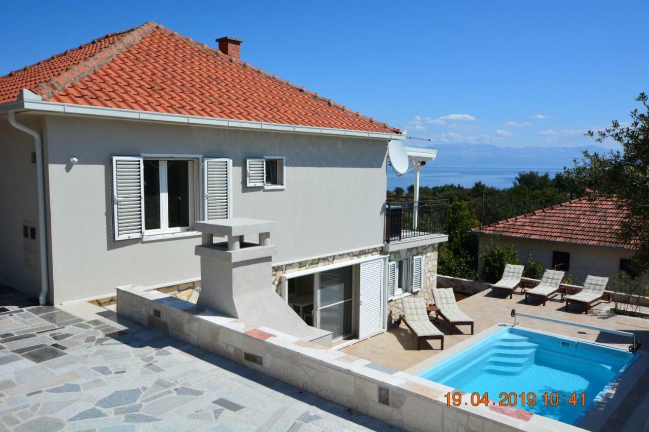 Sealodge - Luxe Villa, Private Pool, Mooring, Parking, Sea & Mountain View, At 150 M From Idyllic Private Beach Rogač 外观 照片